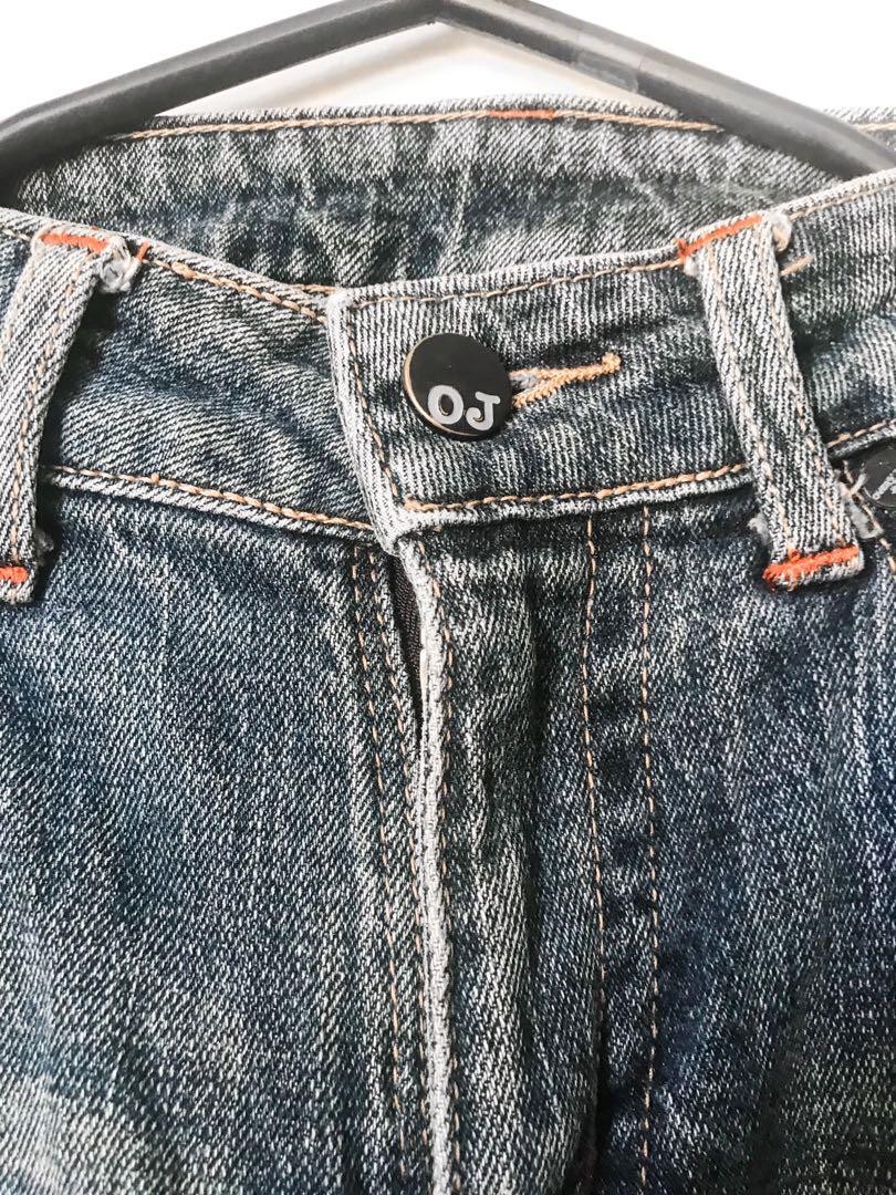 Bench OJ skinny jeans (Category: Jeans) located in Taguig. Submitted by fatefly (Listing ID 214372654, Image 2). Description: Size: 31in Bench OJ skinny jeans Meet-ups: Market-Market, BGC, SM Aura Shipping via Grab at the expense of buyer Deposits will be on BPI account.