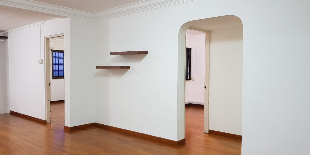 (Category: ) located in . Submitted by rgers (Listing ID 214369240, Image 1). Description: .