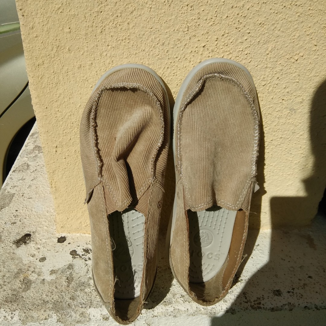 slip on crocs ladies