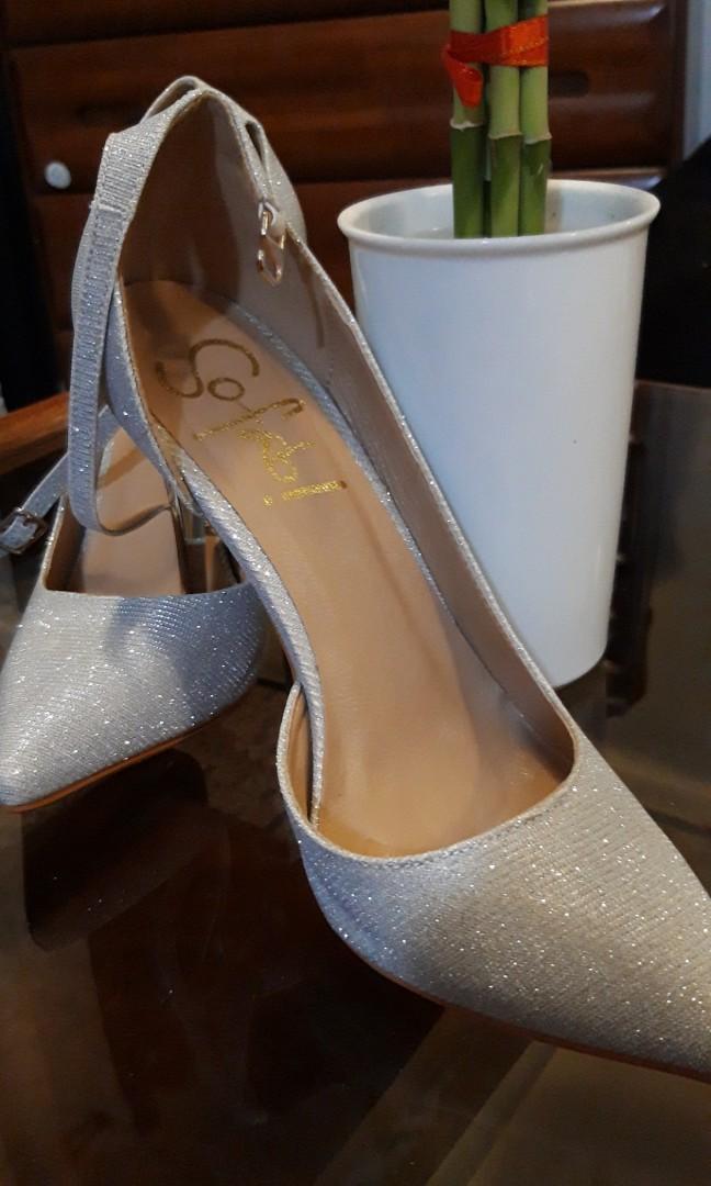 shoes for infinity dress