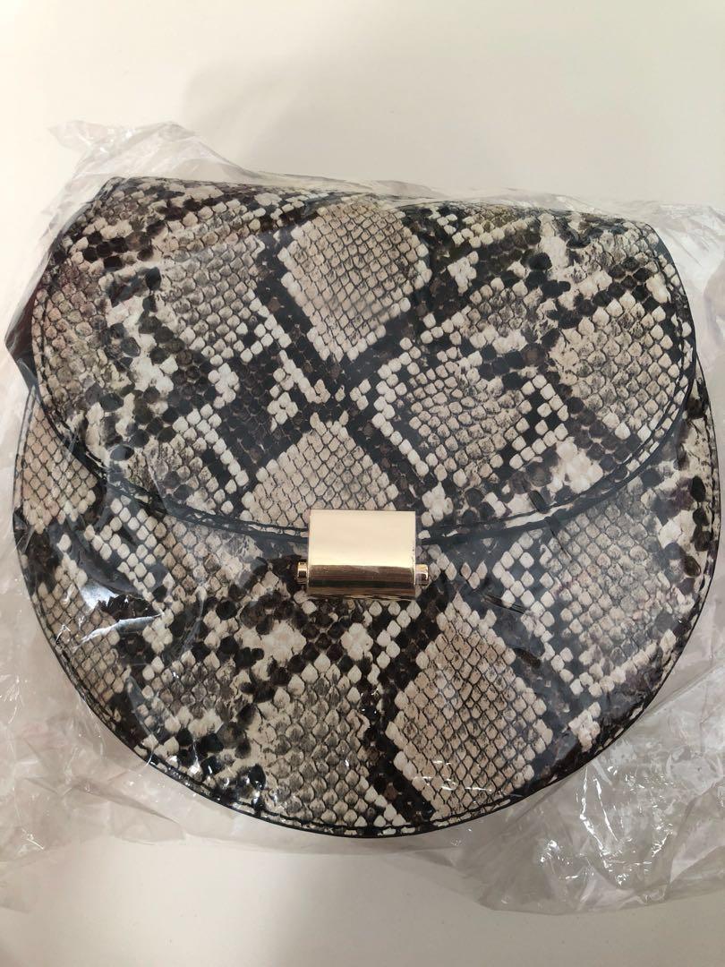 mango snake bag