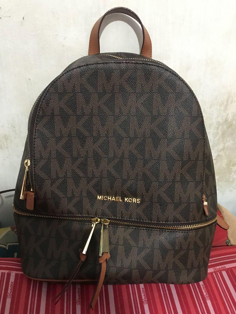 michael kors rhea backpack medium