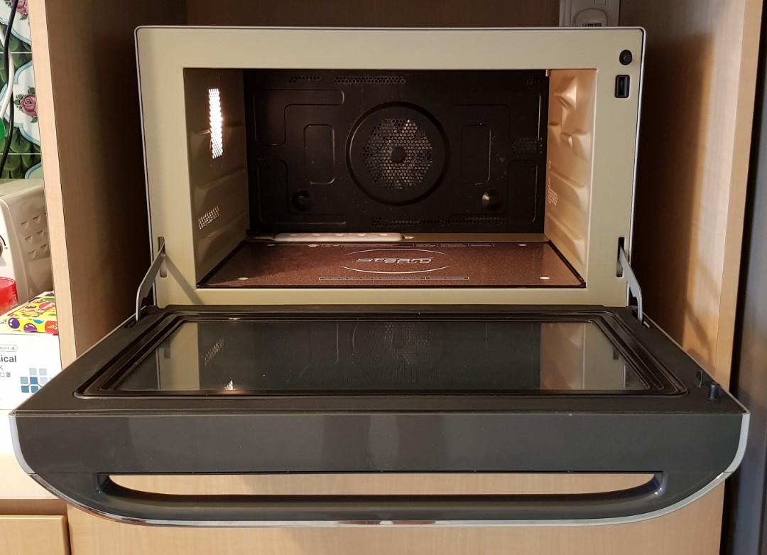 Convection & Grill Oven (Made in Japan) Panasonic NNSV30, TV & Home Appliances, Kitchen