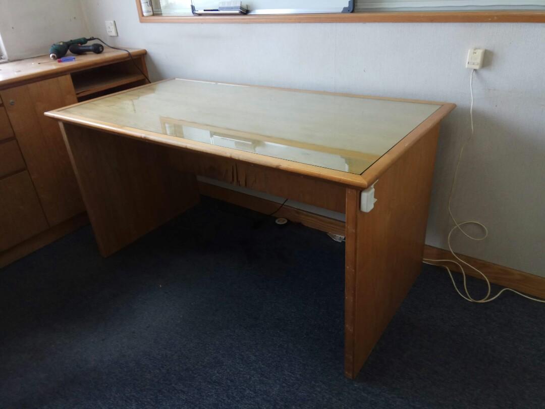Office Desk Furniture Tables Chairs On Carou Office Desk Furniture Tables Chairs