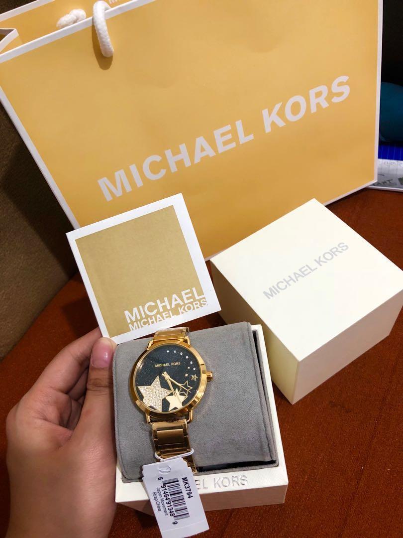 Michael kors moon 2024 and stars watch