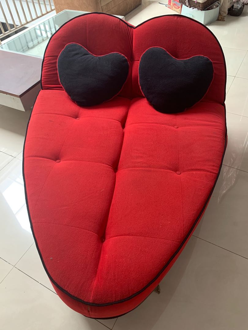 Sofa/bed love on Carousell