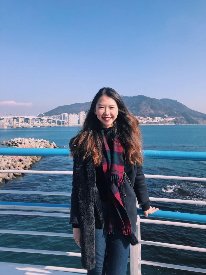 UNIQLO FAUX FUR COAT Women s Fashion Coats Jackets and Outerwear on Carousell