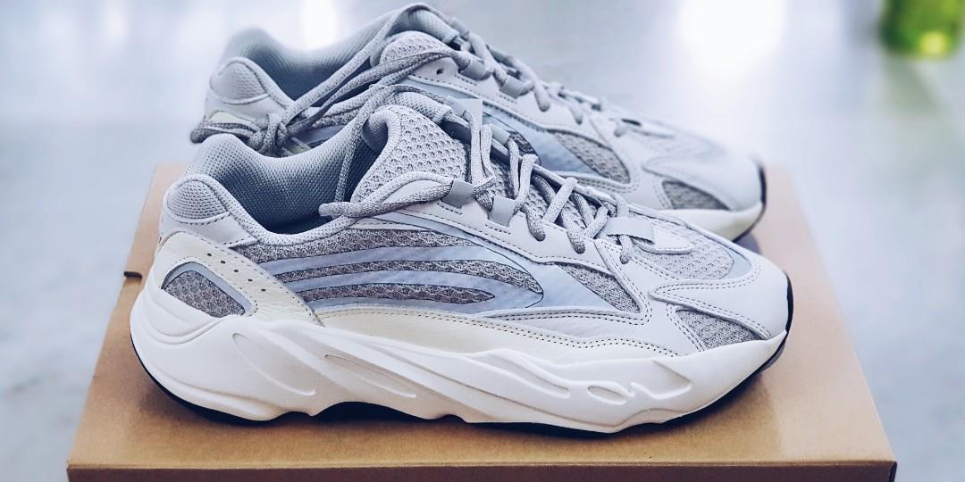 yeezy 700 static size 6
