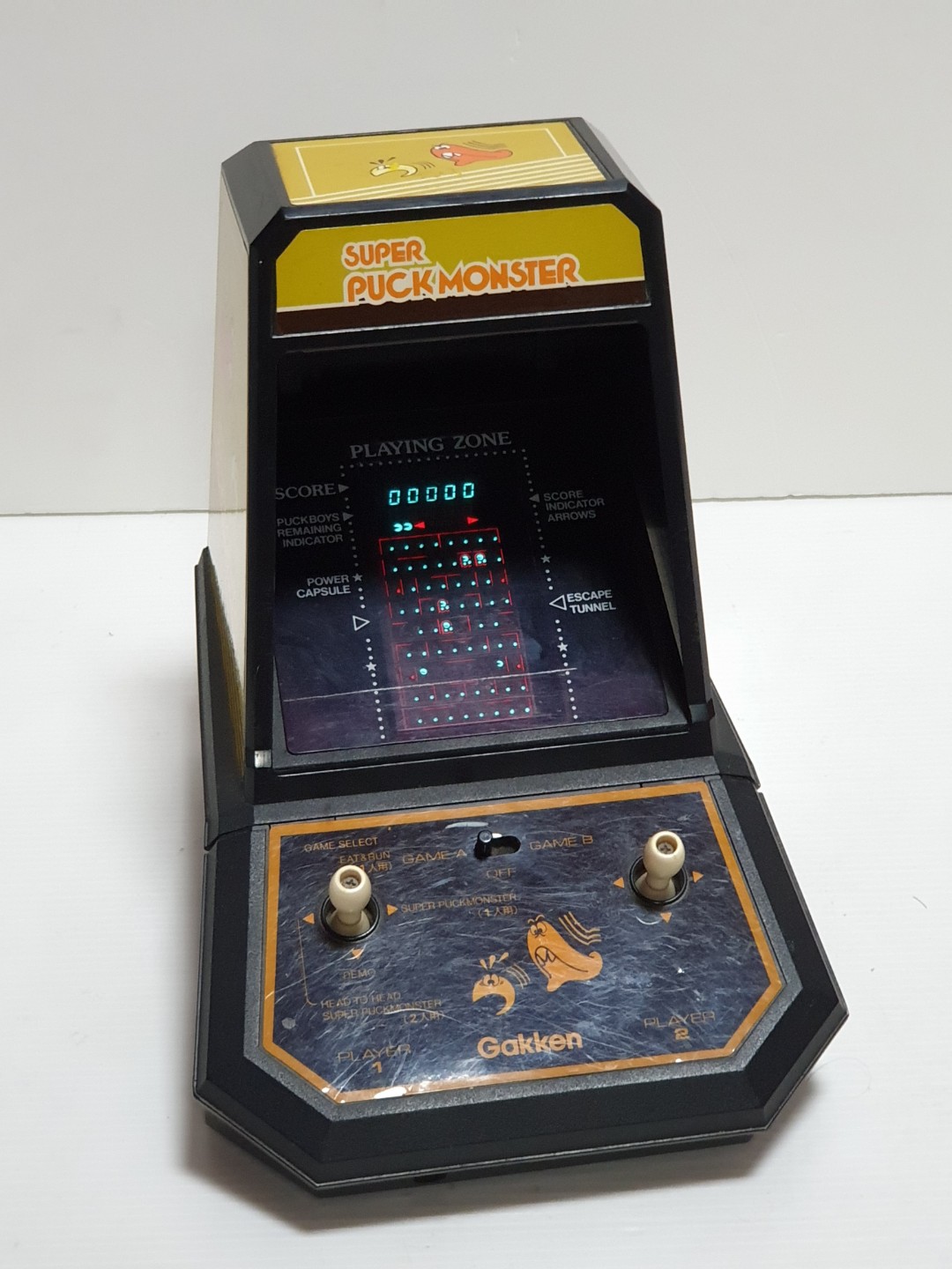 Vintage gakken super puck monster LCD tabletop game, Hobbies & Toys