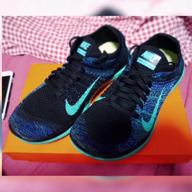 Nike free 4.0 flyknit womens top