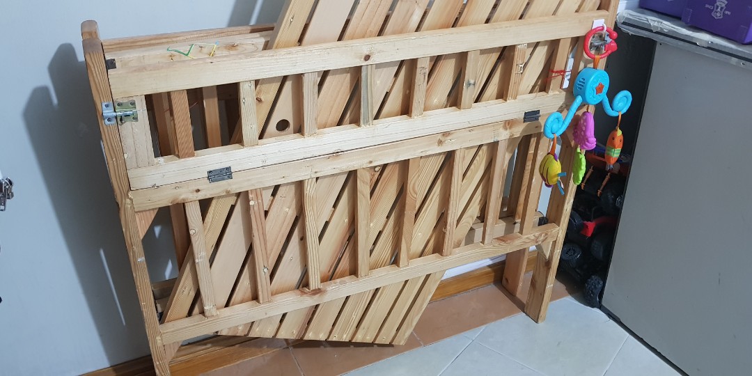 Mini wood crib top