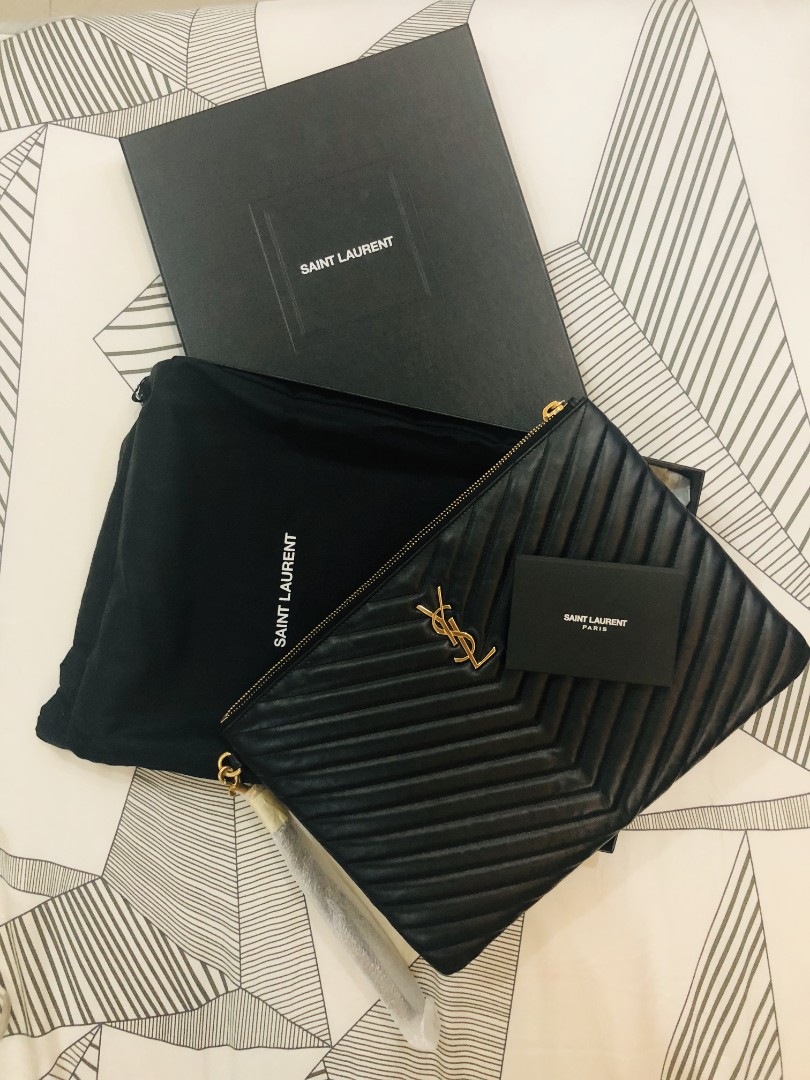 ysl clutch size