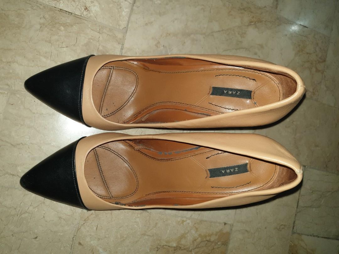 tan heels with black toe
