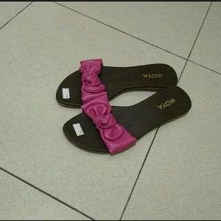 Sandal wanita pink