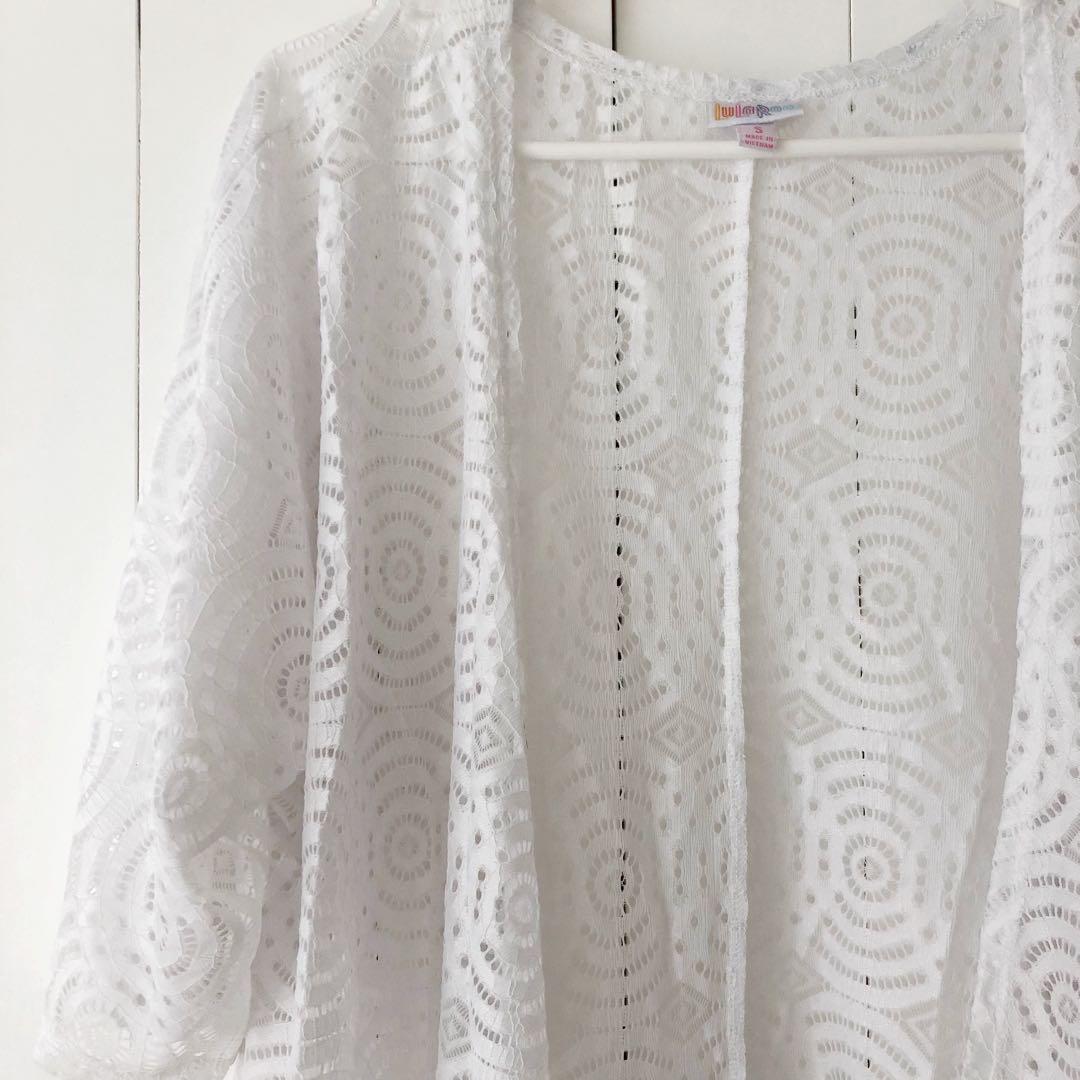 BNWT white lace Lindsay size S Lularoe Women s Fashion Coats Jackets and Outerwear on Carousell