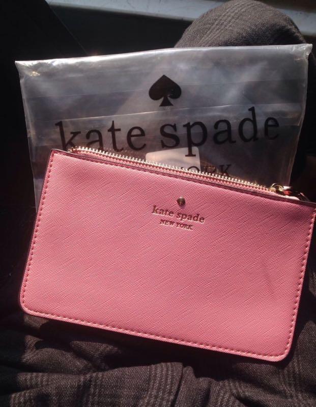 Harga pouch hotsell kate spade