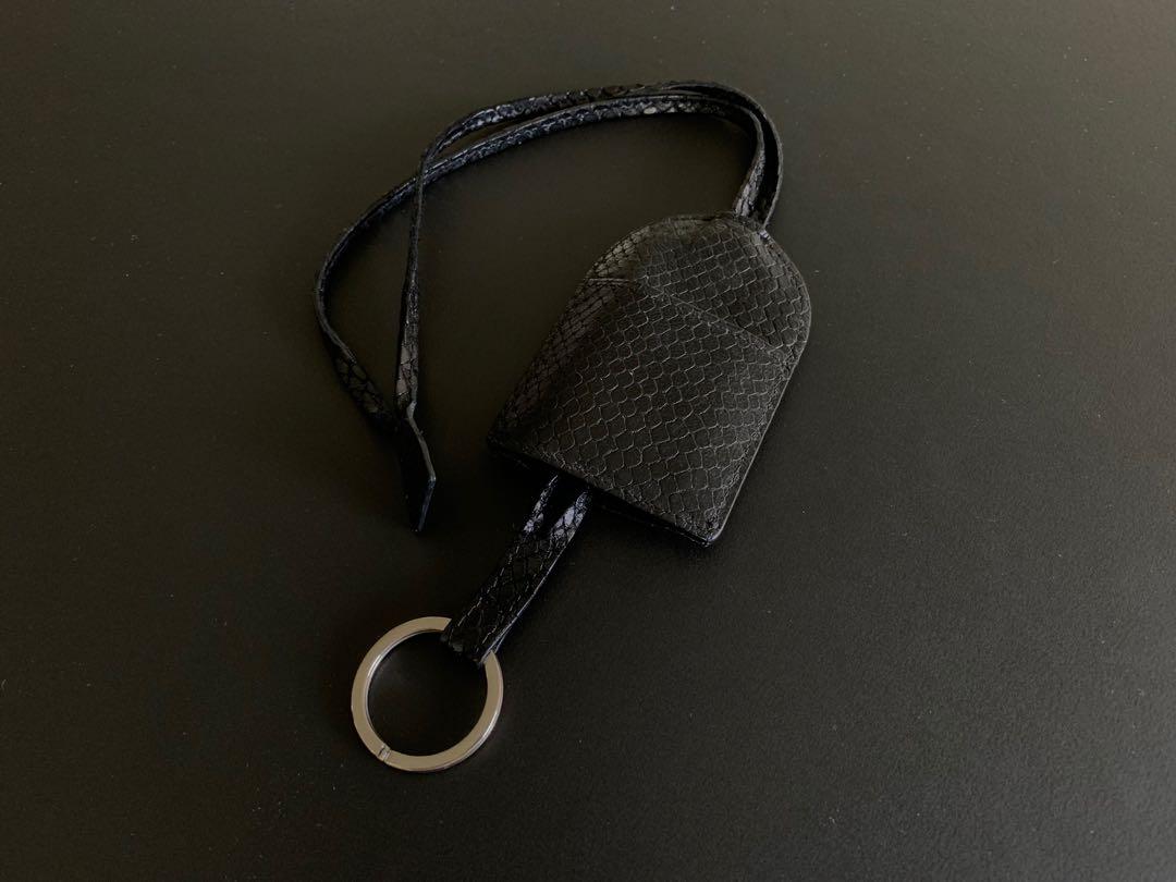 Margiela keyring best sale
