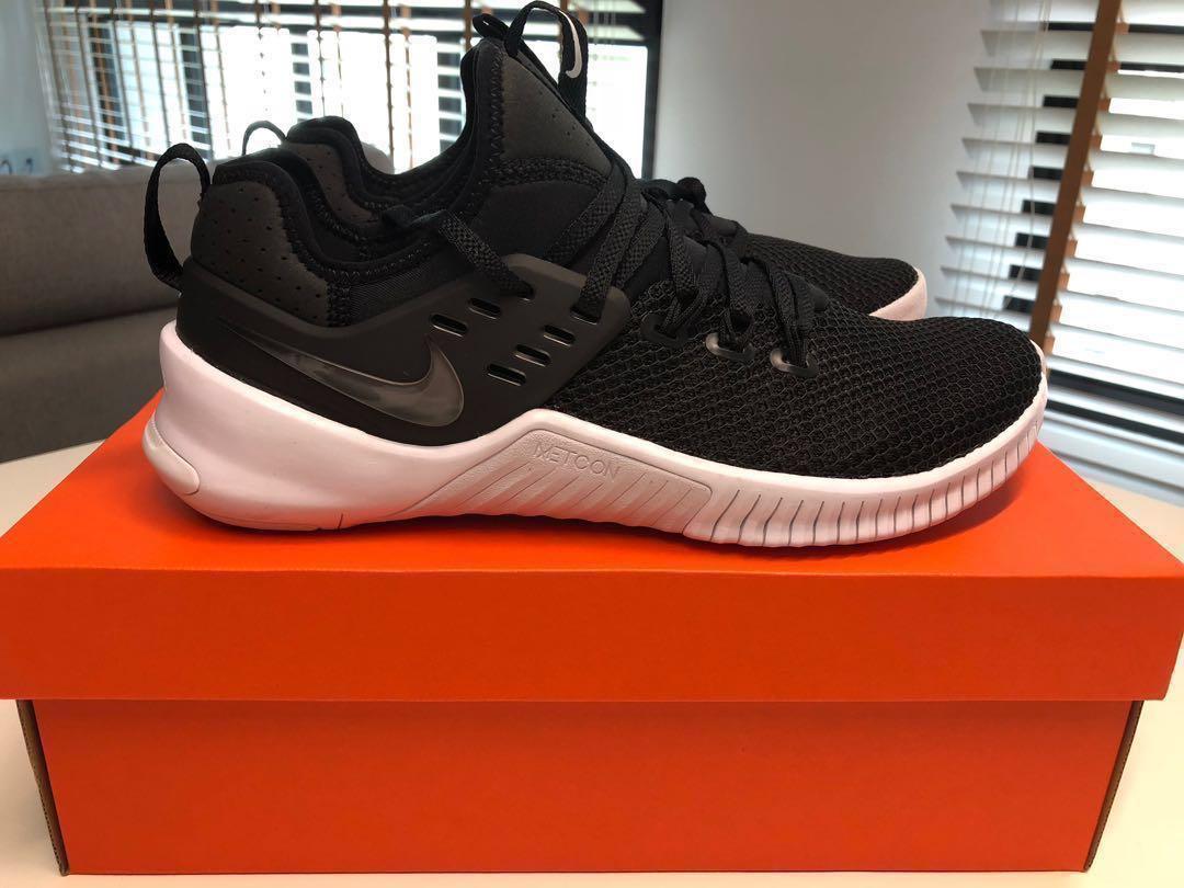 Nike deals free clearance