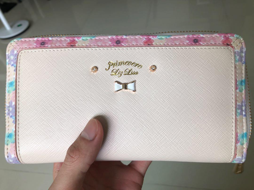 Liz deals lisa wallet
