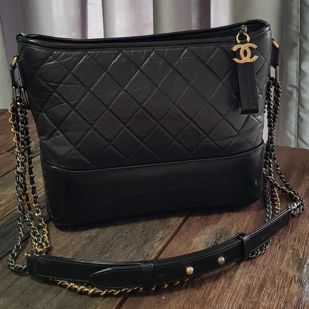 Chanel Gabrielle Medium Hobo Bag in Black Distressed Calfskin Leather &  mixed hardware (Series 25)