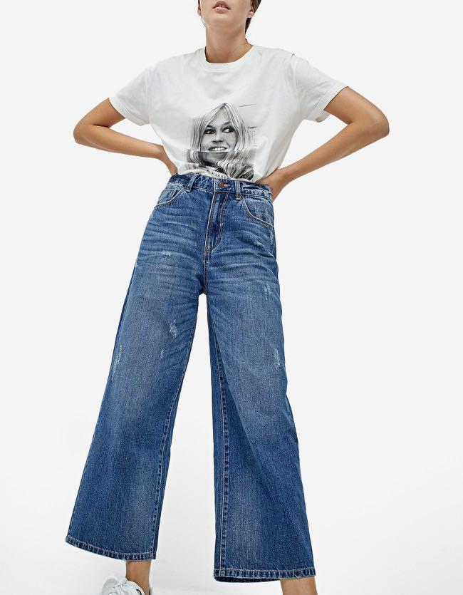 Stradivarius wide leg jeans, Fesyen Wanita, Pakaian Wanita, Bawahan di  Carousell