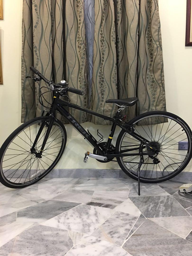 Trek Livestrong FX 15 Racing Hybrid City Bike