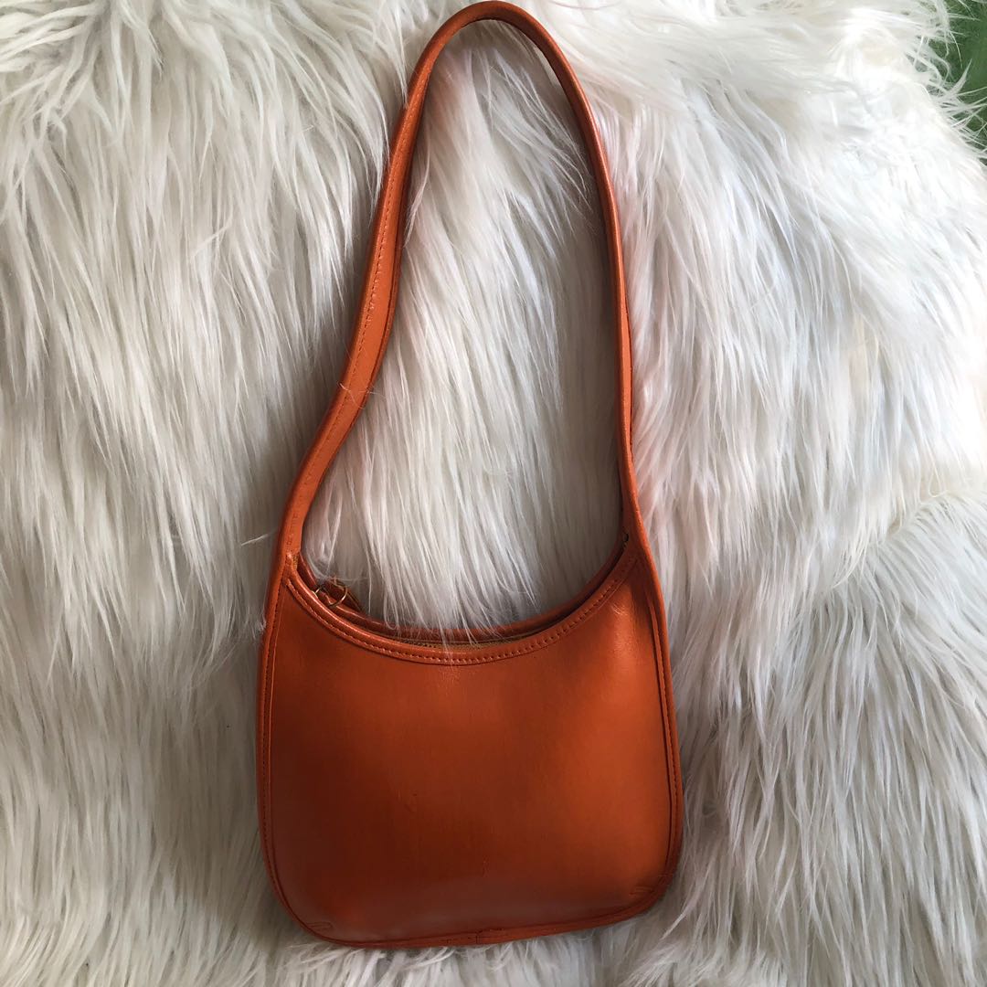 Vintage Coach Ergo Small Shoulder Bag, Women's Fashion, Bags & Wallets