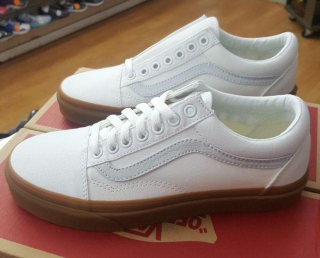 white vans with gum