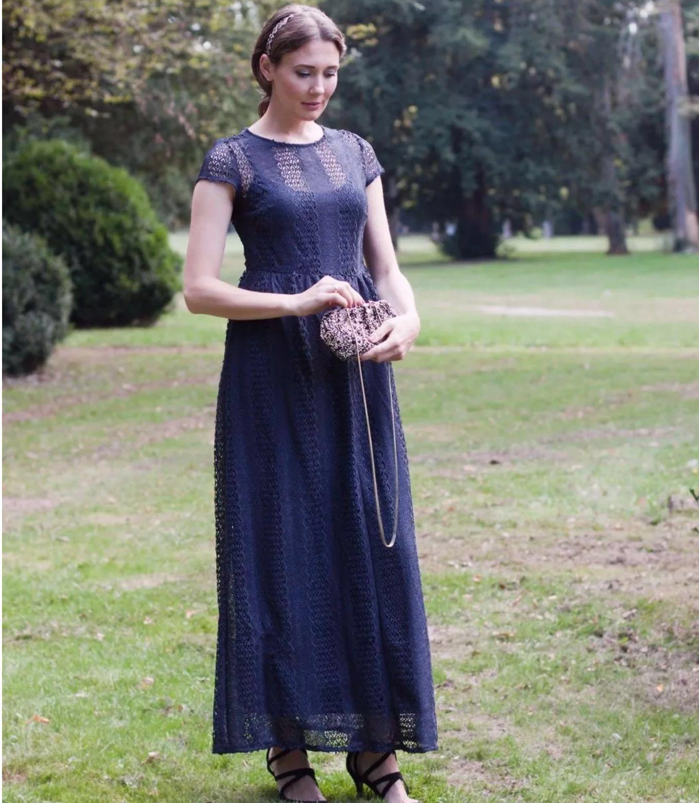 Zara Blue Embroidered Navy Long Dress, Women's Fashion, Tops, Sleeveless on Carousell Zara Blue Embroidered Navy Long Dress, Women's Fashion, Tops, Sleeveless on Carousell