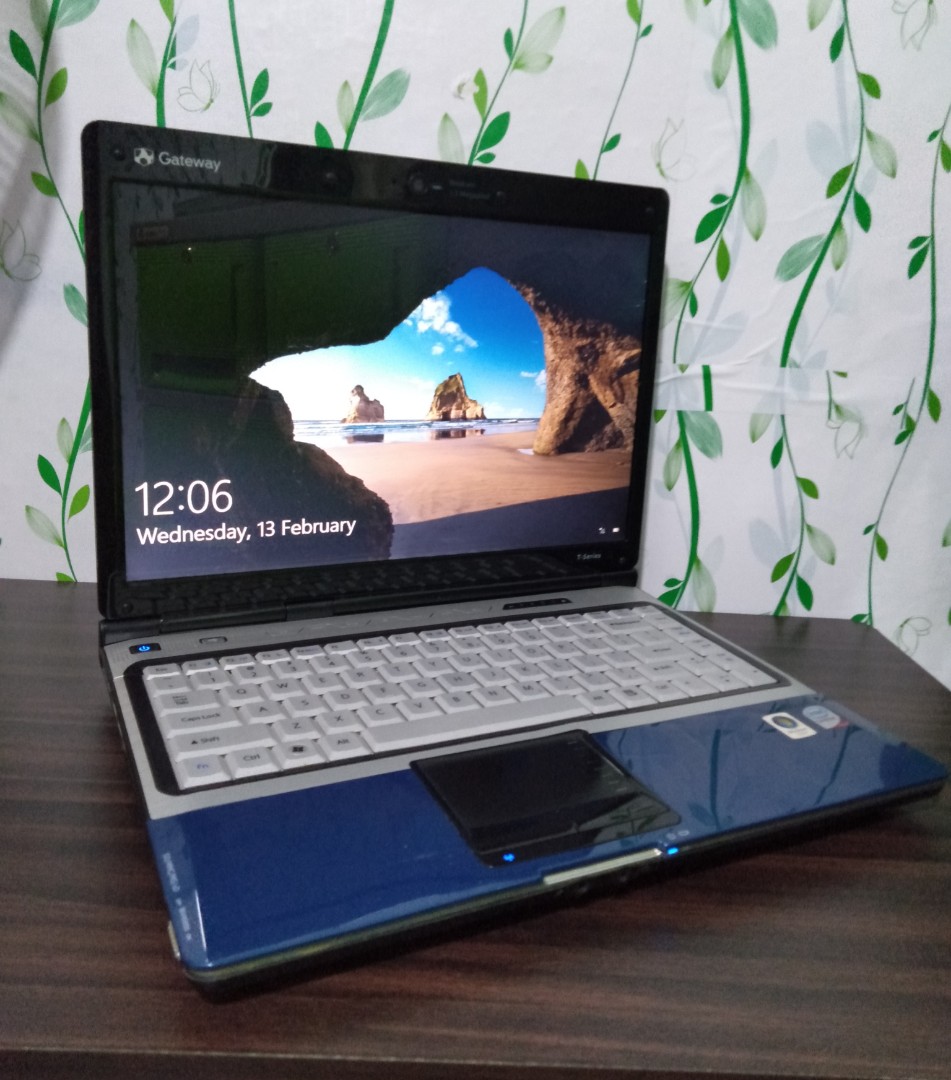 Acer Gateway Laptop Windows 10 4gb ram, Computers & Tech, Laptops