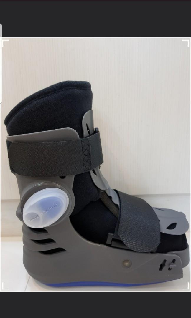 Apollo Air Cast Air Boot Air Walker Assistive Devices Rehabilitative Devices On Carousell