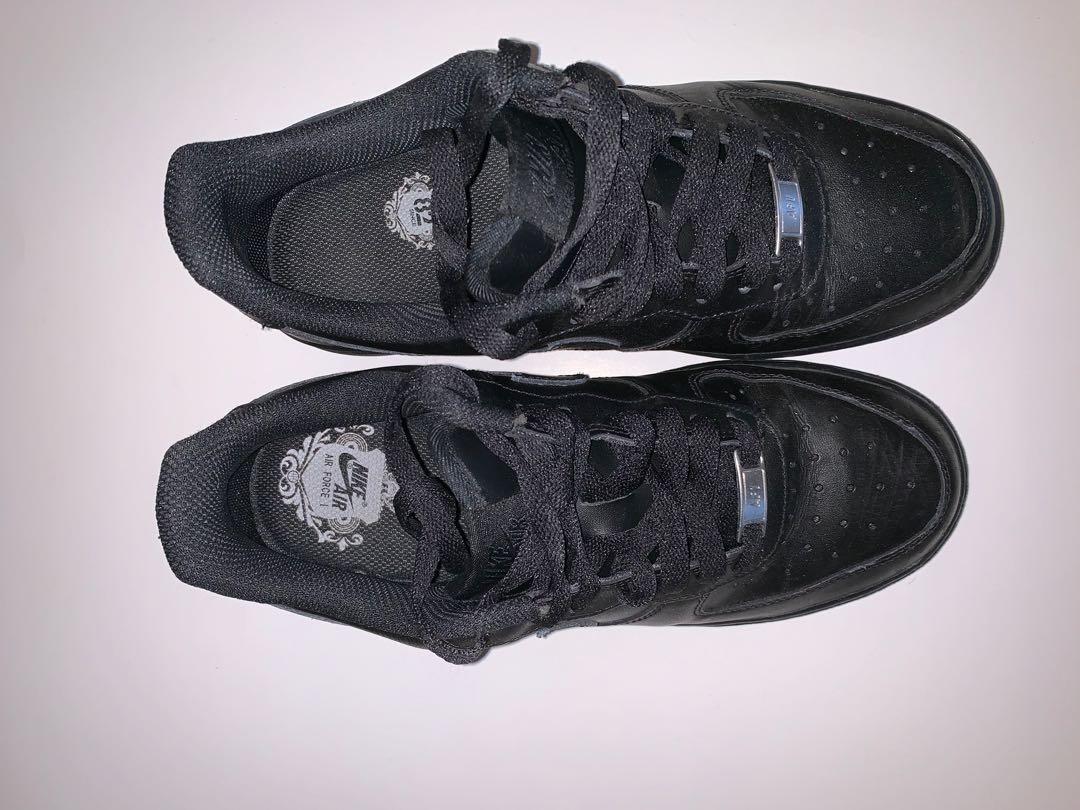 black air forces size 7