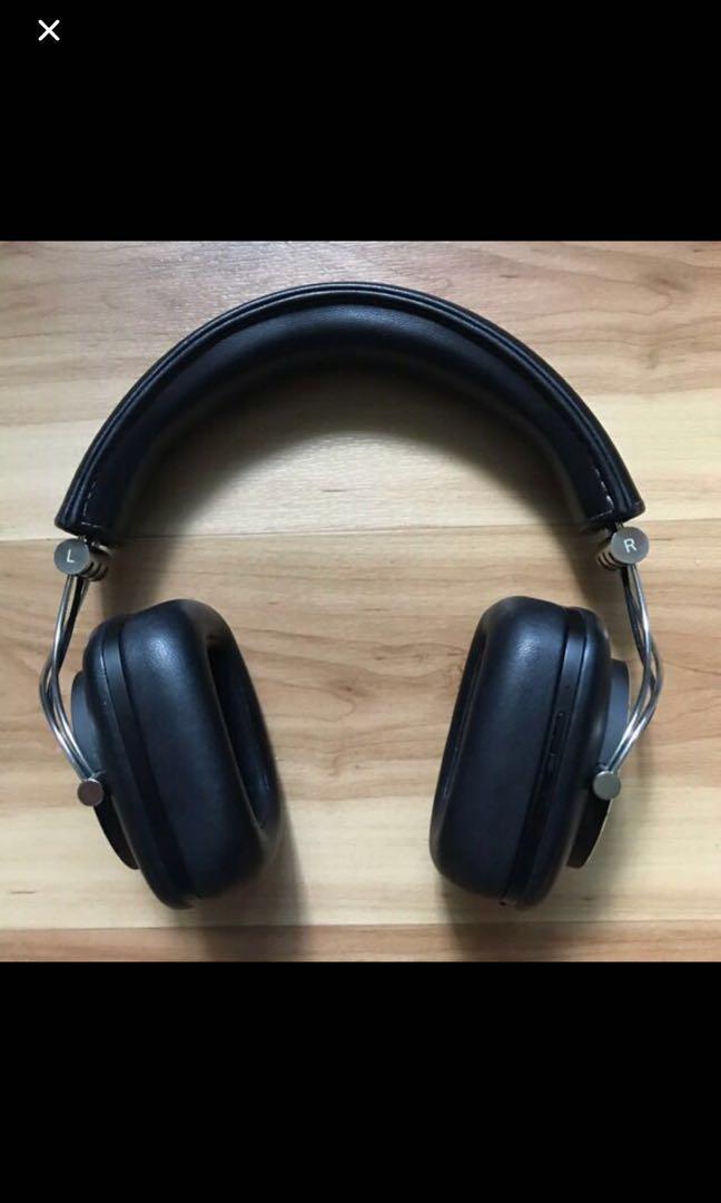 B W Bowers Wilkins P7 Wireless Headphone Electronics Audio On Carousell