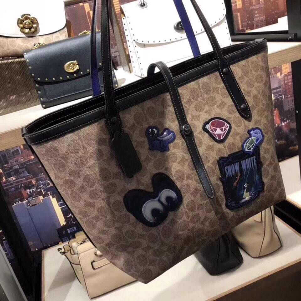 coach 31160 迪士尼托特包 dark fairytale 可肩背 容量大 可放a4 附