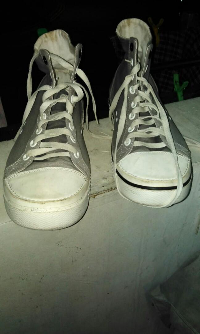 crocs cut shoes