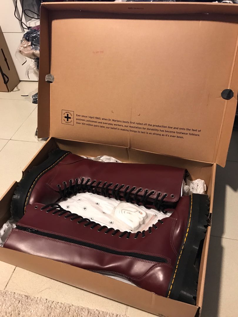aw004 dr martens