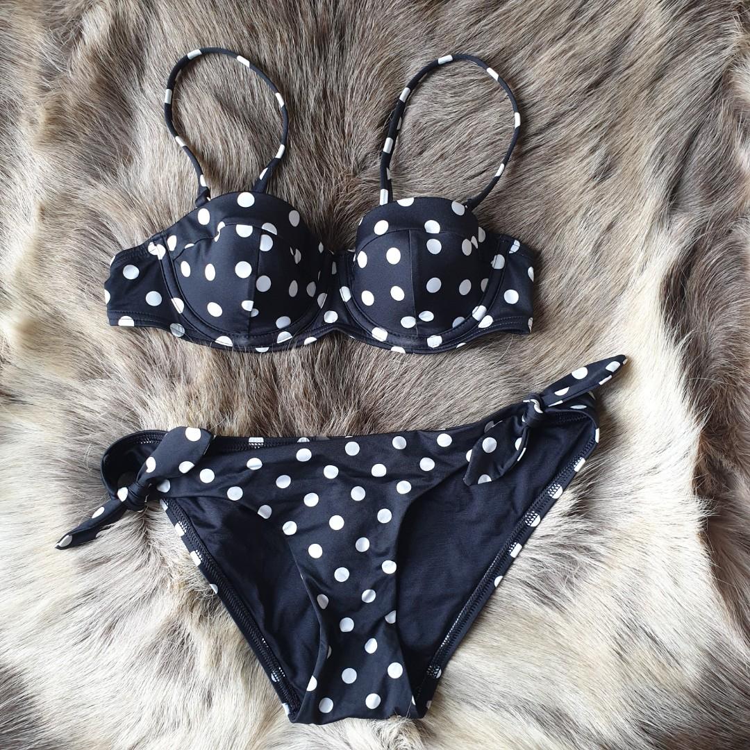 Lands End Polka Dots two-piece swimsuit (Category: Bikinis & Swimsuits) located in Makati City. Submitted by jazz_girl (Listing ID 214725811, Image 1). Description: Lands End Polka Dots 2-Piece swimsuit Never worn Top is S = US 6/8 Bottom is XS = US4/6 MOP: GCash/BPI/BDO/RCBC.