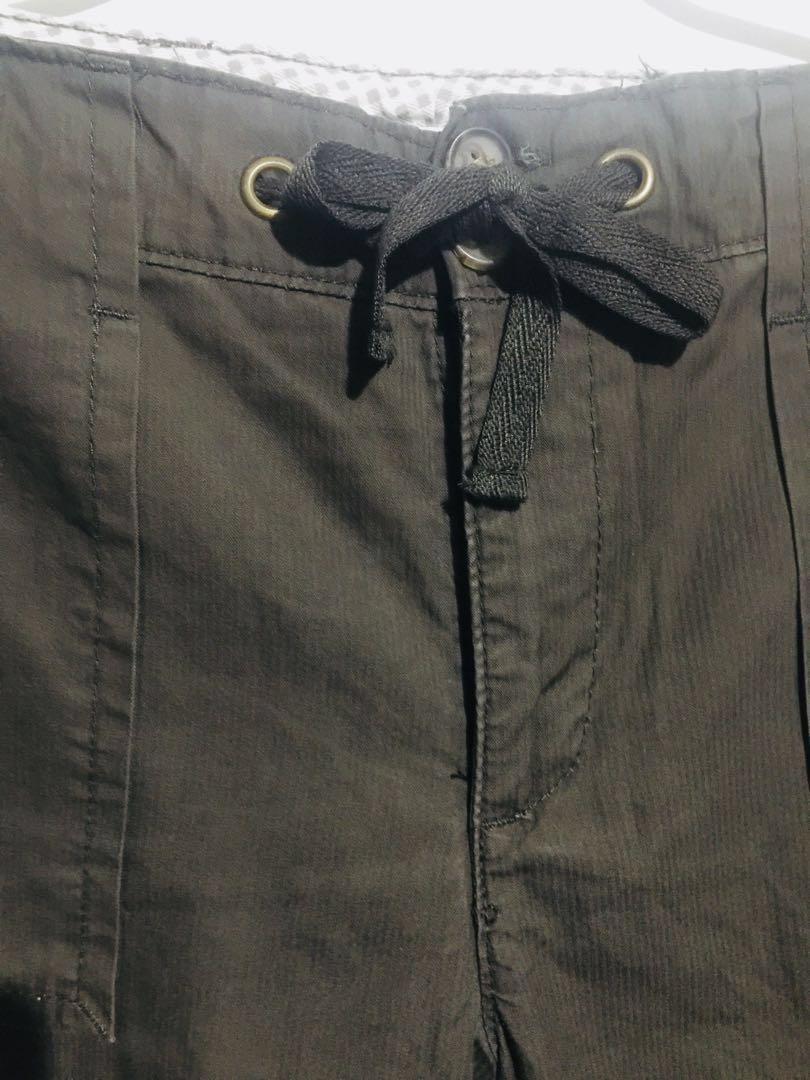 lee just below the waist capris