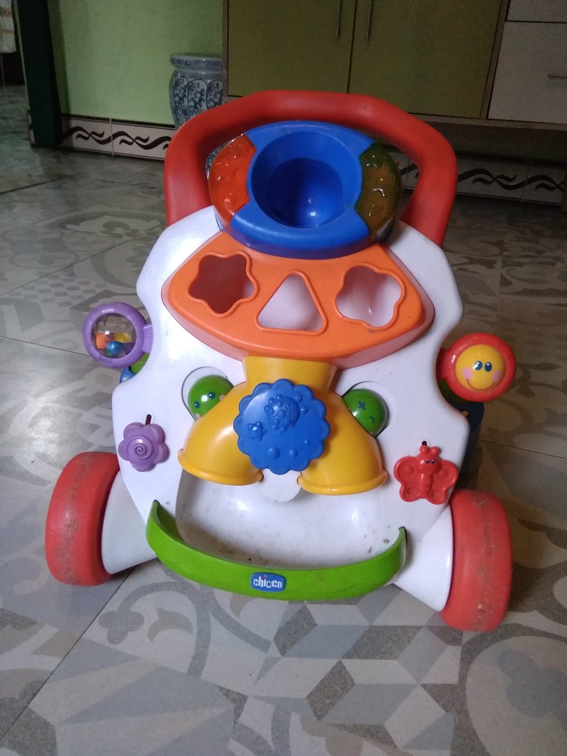 chicco push walker