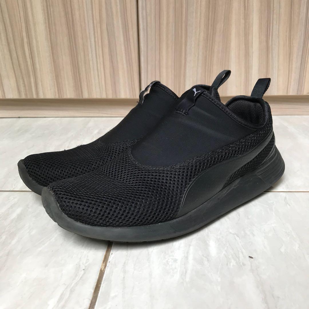 puma all black sneakers
