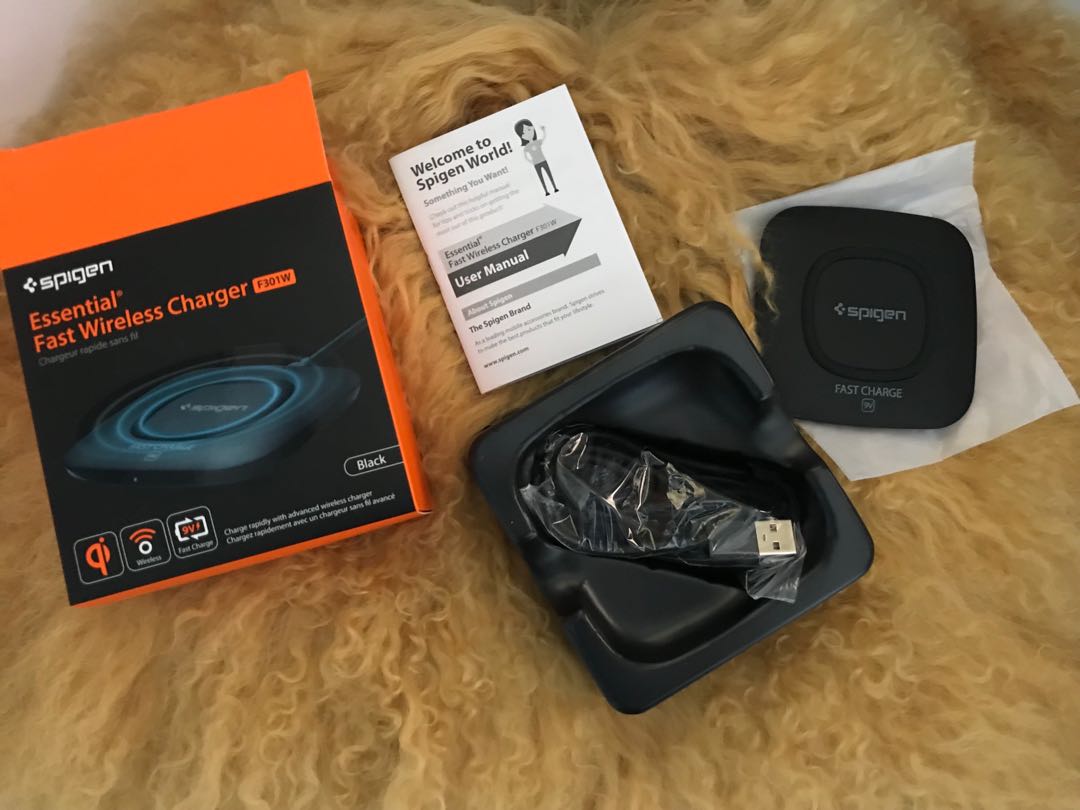 spigen essential f301w wireless charger in black