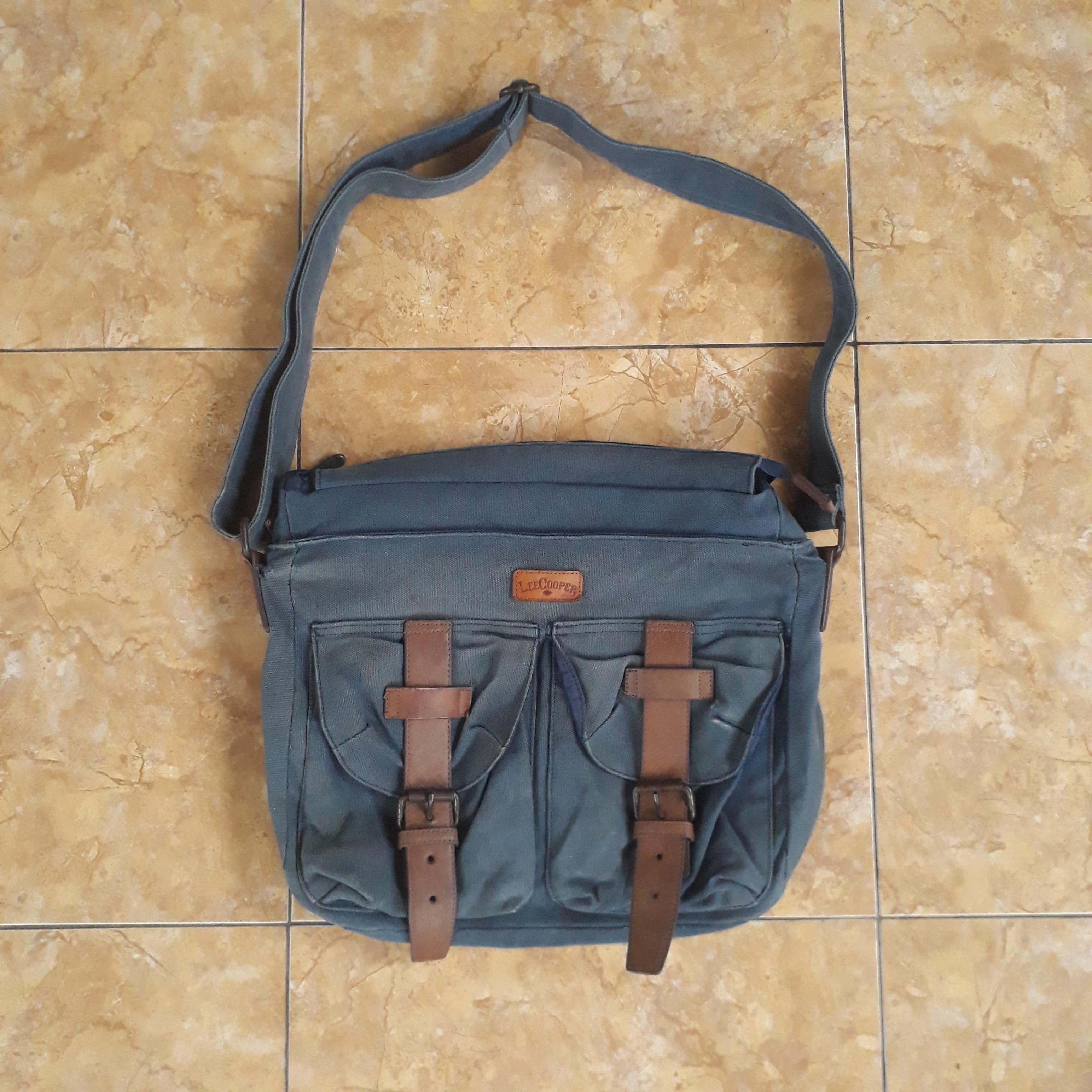 Lee cooper messenger bag hot sale