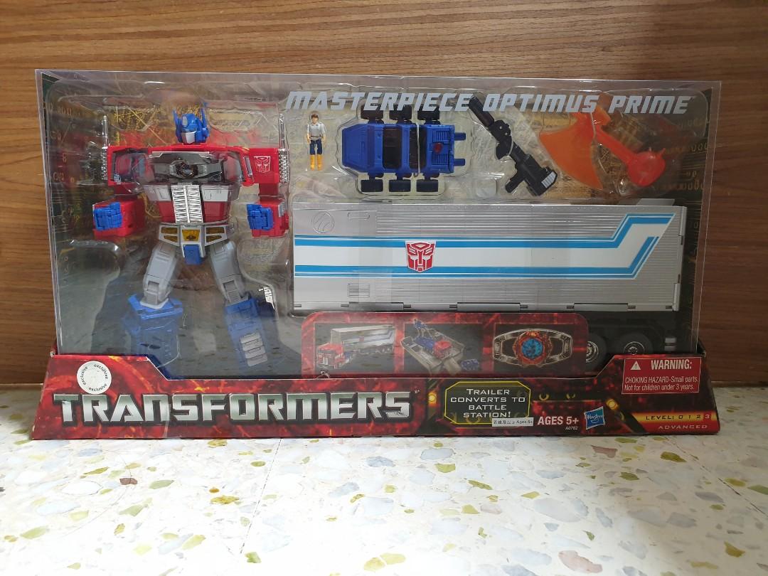 Transformers Masterpiece Optimus Prime Convoy G1 Mp10 Toy R Us Exclusive Toys Games Bricks Figurines On Carousell