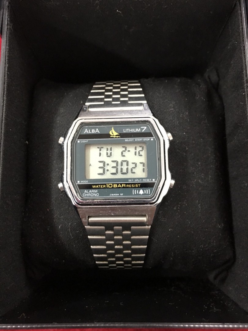 Alba digital watch outlet