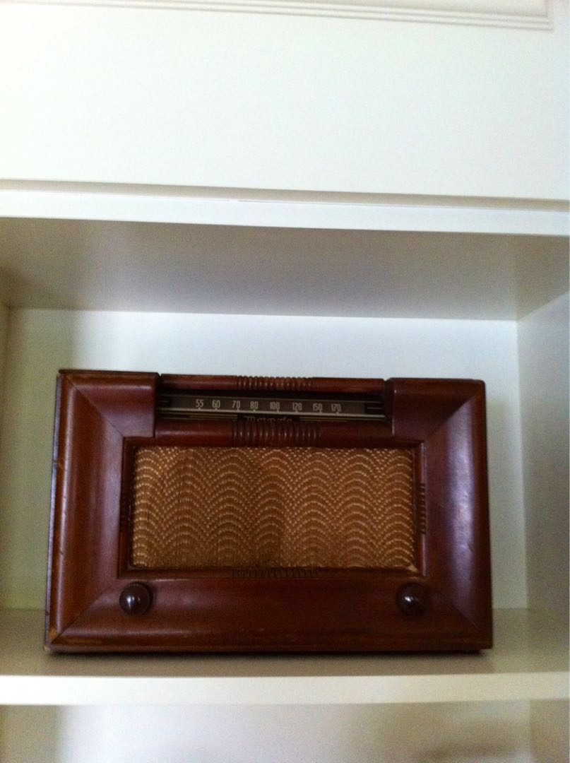 Vintage radio , Vintage & Collectibles, Vintage Collectibles on Carousell