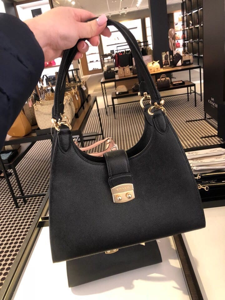 Coach avary shoulder bag clearance