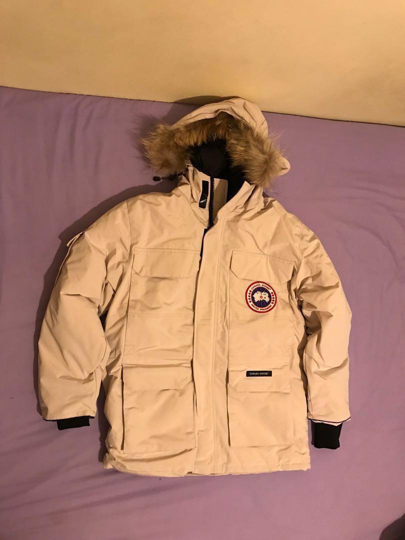 Canada goose jacket Men s Fashion Coats Jackets and Outerwear on Carousell