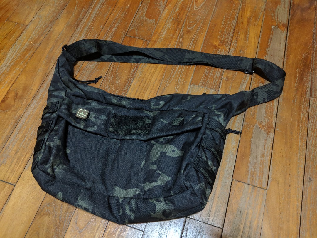 multicam black sling bag