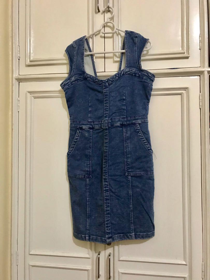 Denim Dress (Category: Dresses) located in Manila. Submitted by lovedshared (Listing ID 214855353, Image 1). Description: .
