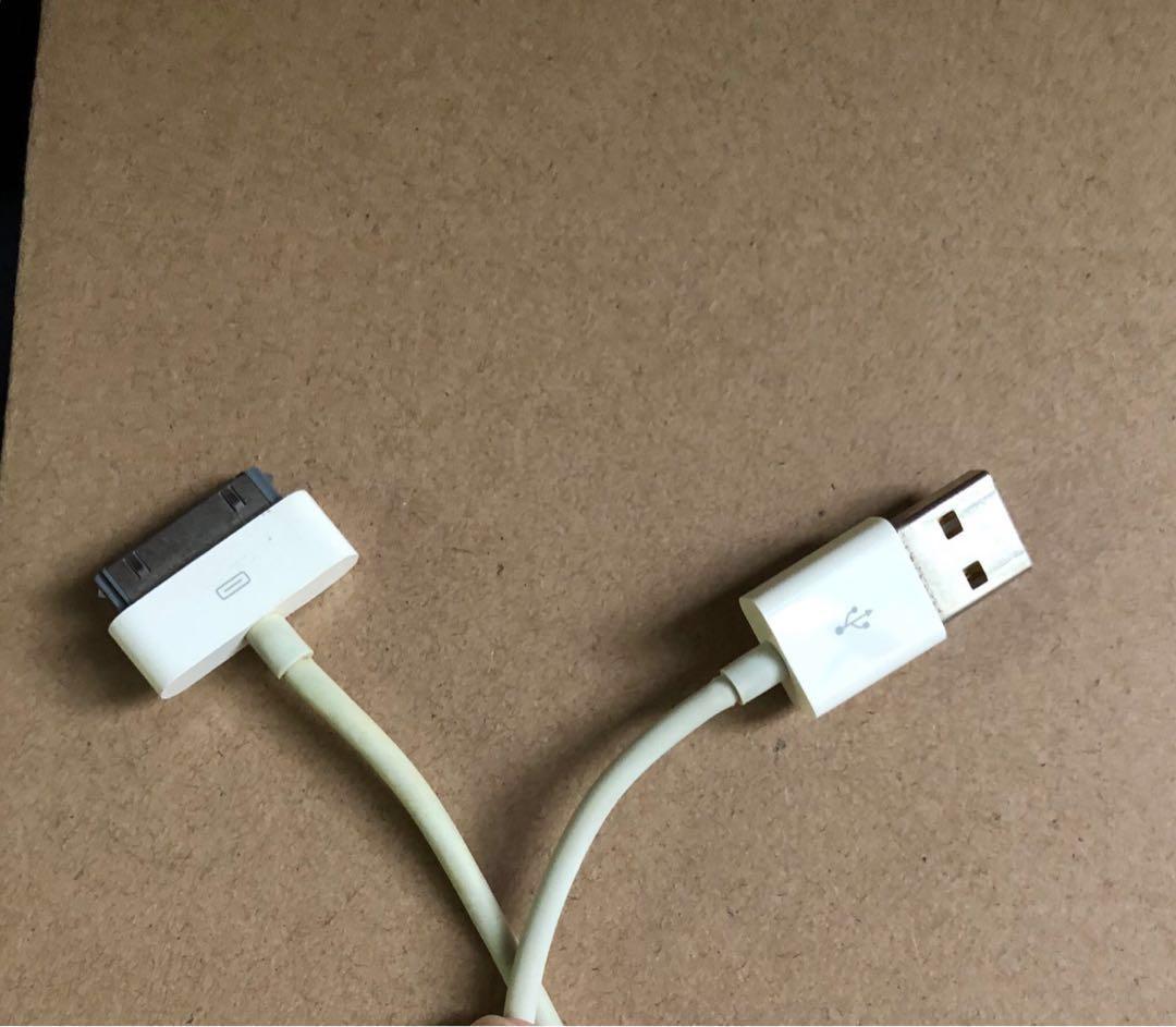 Iphone充電線4s 4 3gs 3g Ipod Touch 4 3 2 1 Ipad 3 2 1 手提電話 手機 Iphone Iphone 8 系列 Carousell